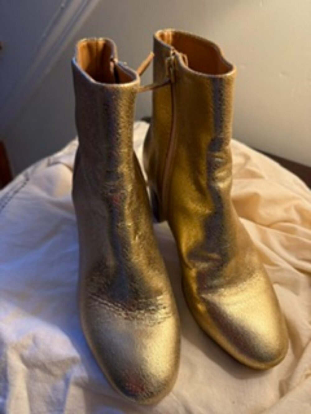 Sézane Lea Boots in Gold Size 8 US 39 FR